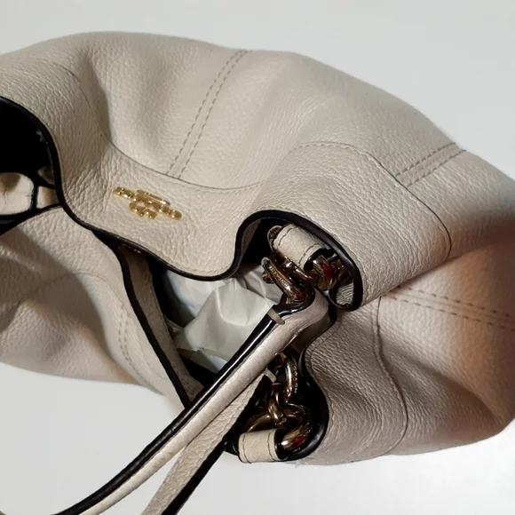 Coach Cream Leather Shoulder Bag - Picture 6 of 15